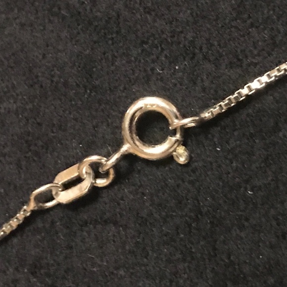 Heart Pendant Necklace - 18 inch chain, 925 sterling silver - Picture 5 of 15